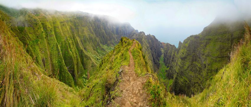 Kauai Hikes for Couples Who Love Views