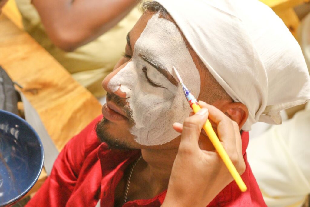 white silica mask application.