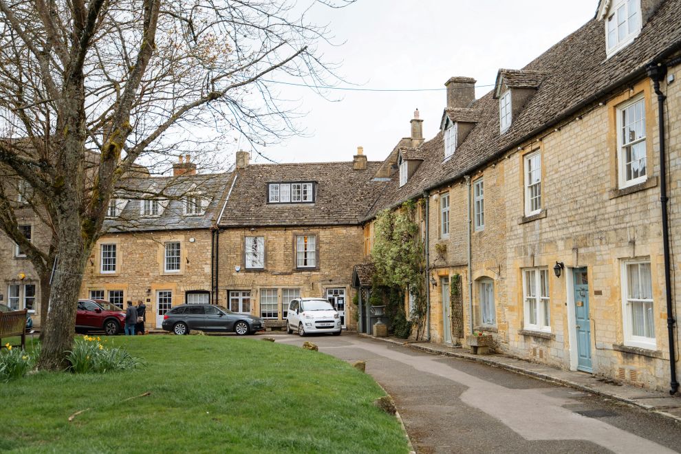 Start Planning Your Romantic Cotswolds Culinary Escape