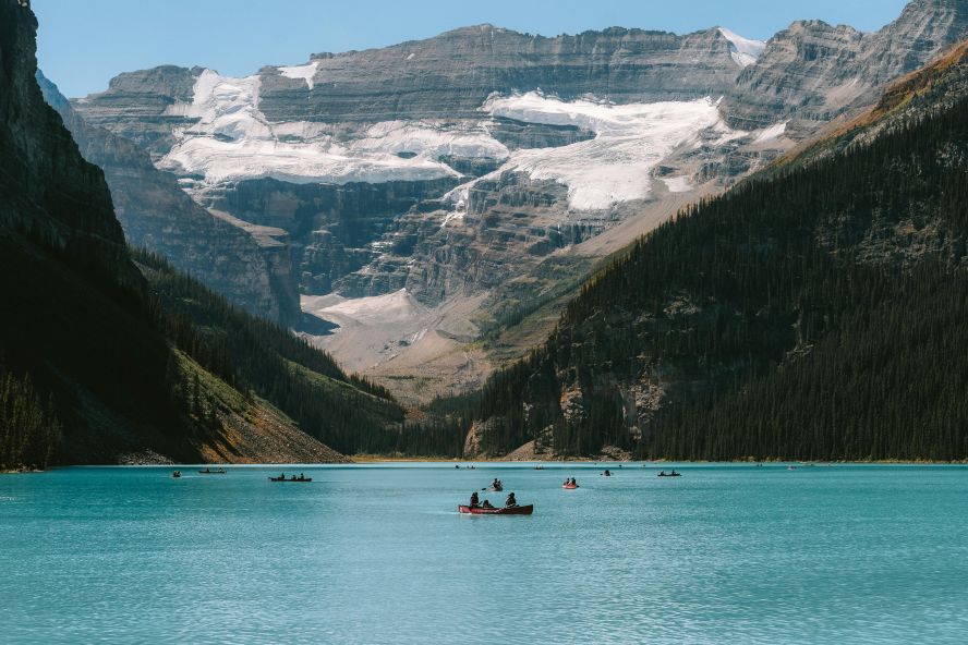 banff lake louise shuttle mountain lake
