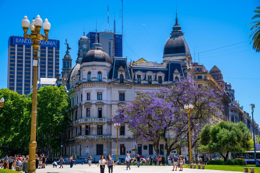 Why Buenos Aires Cultural Experiences Feel Different