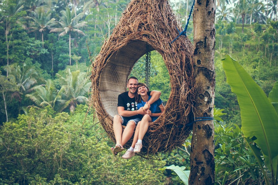 luxury culinary travel couple