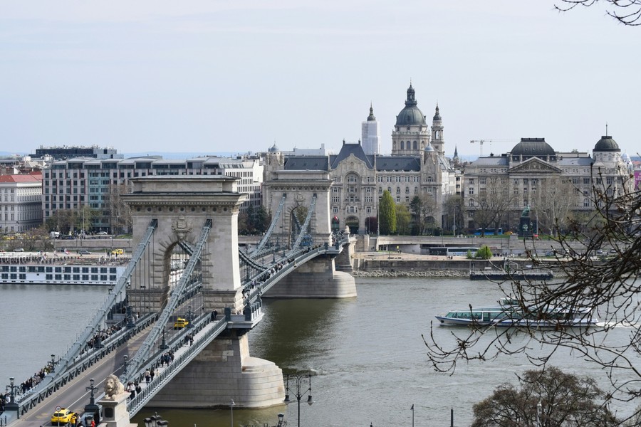 river cruise wine tasting